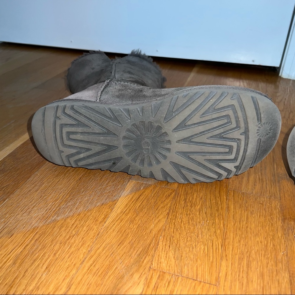 Bailey Button Uggs - image 5